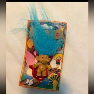 Vintage 1990s Forest Troll Keychain – Blue Hair Mini Troll Doll on Original Card